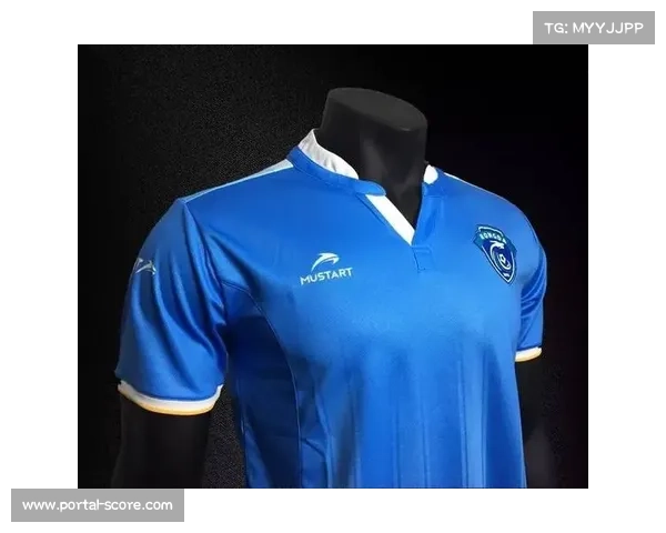 德甲与电商平台合作推出限量球衣，球迷抢购热潮